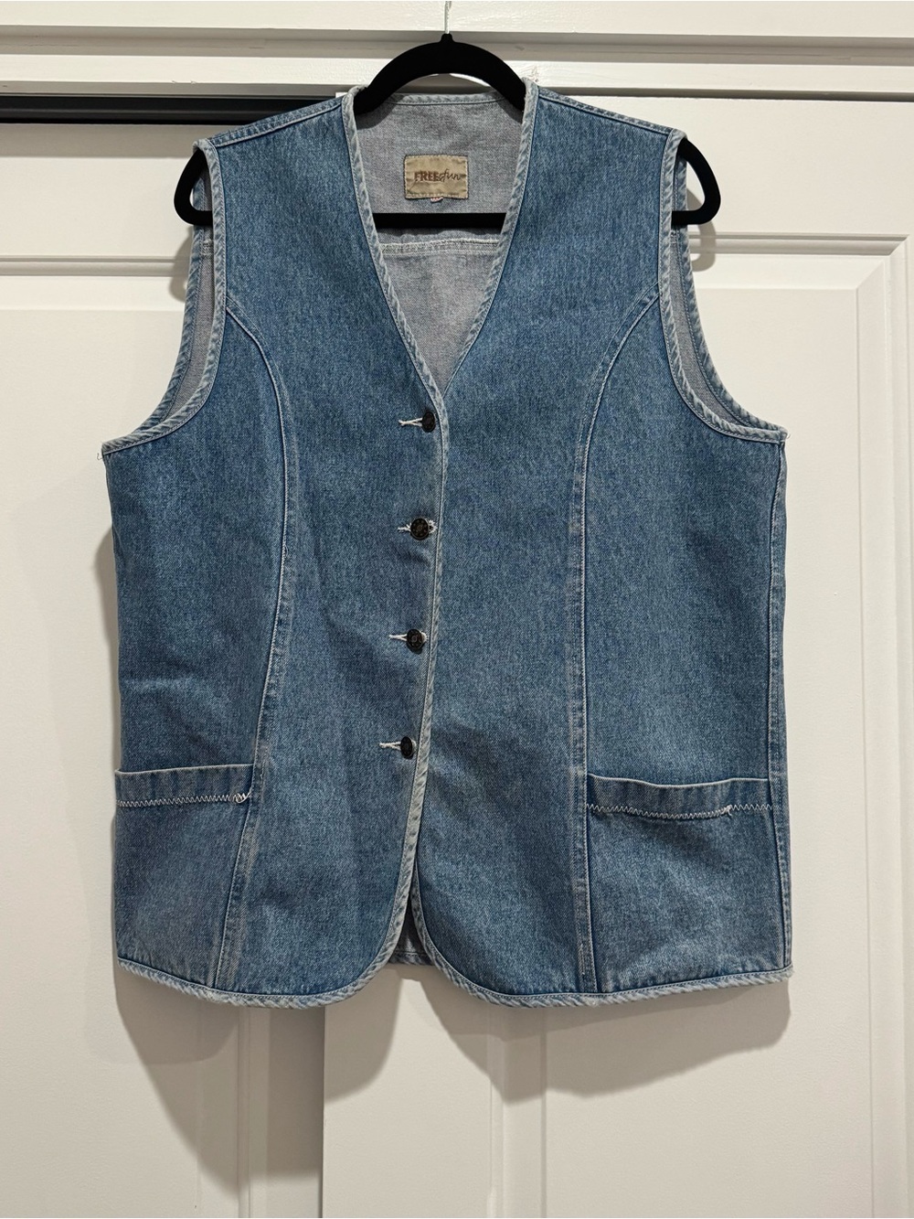Free & Fun Vintage Denim Vest, (23” pit to pit)